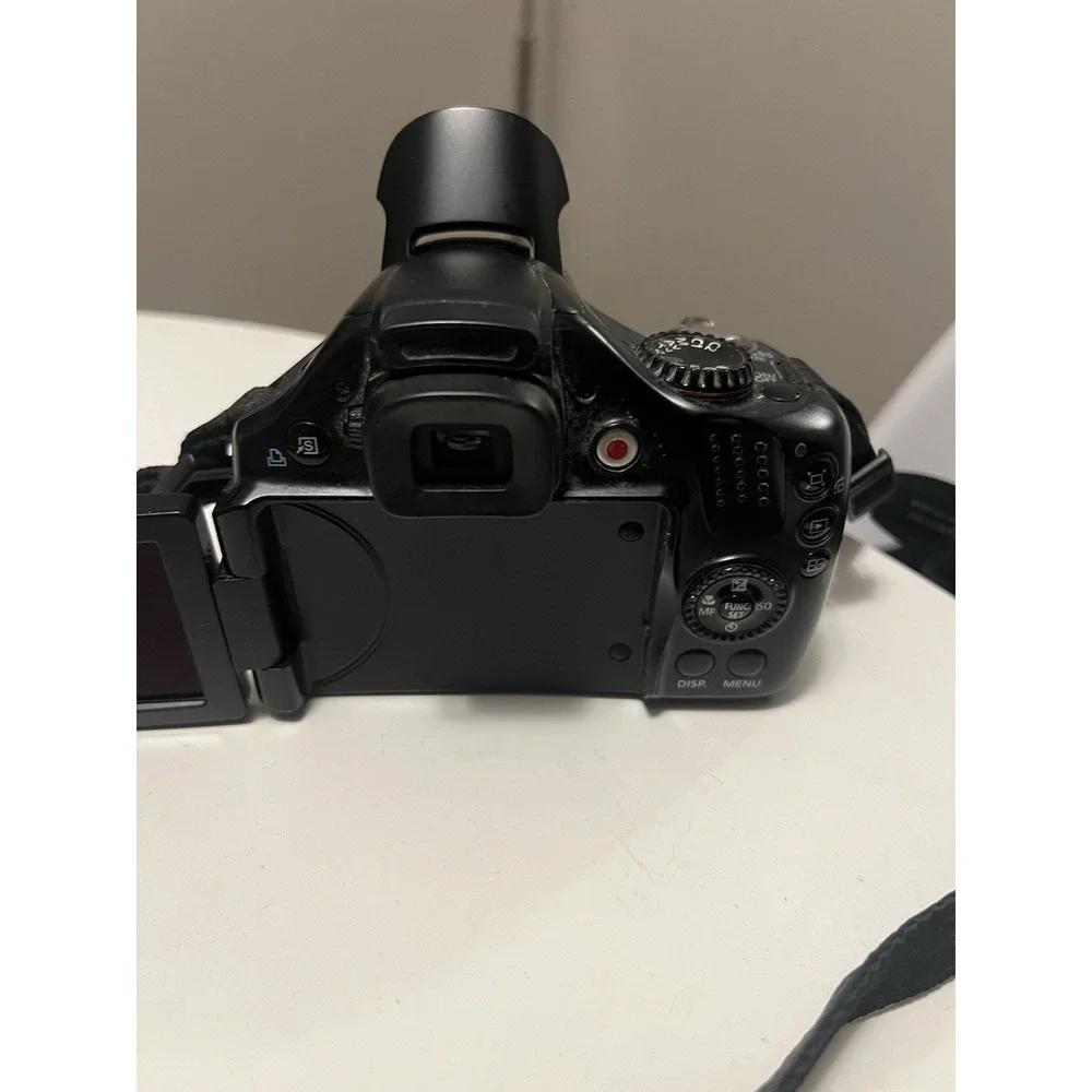 Canon PowerShot SX40 HS Black 35x Optical Zoom 12.1 MP Bridge Digital Camera